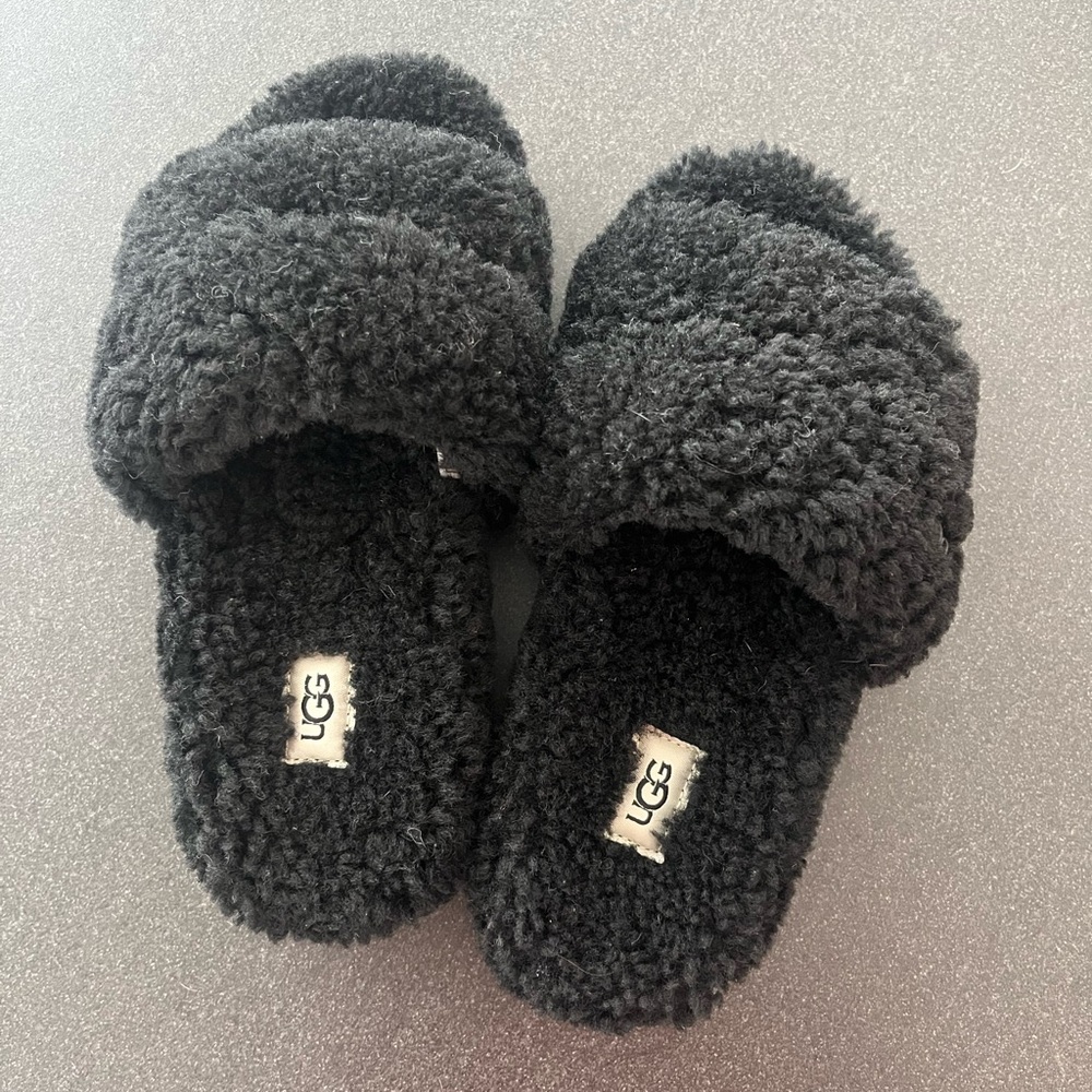 UGG Black Fluffy Slippers